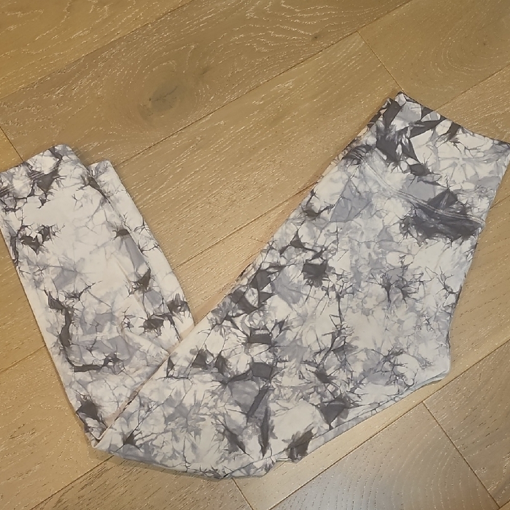 lululemon Size 6 wunderunders